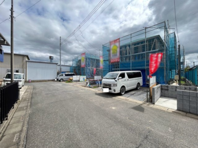 【前面道路含む現地写真】 | 加須市三俣１丁目　新築戸建　全8棟　8号棟