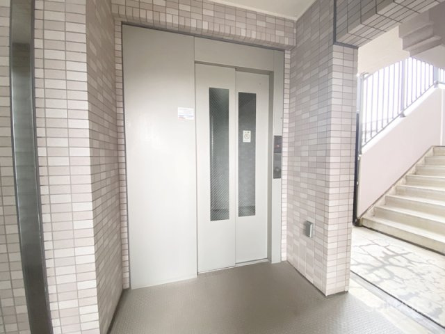 ダイヤハイツ与野のその他共用部分|エレベーター完備！