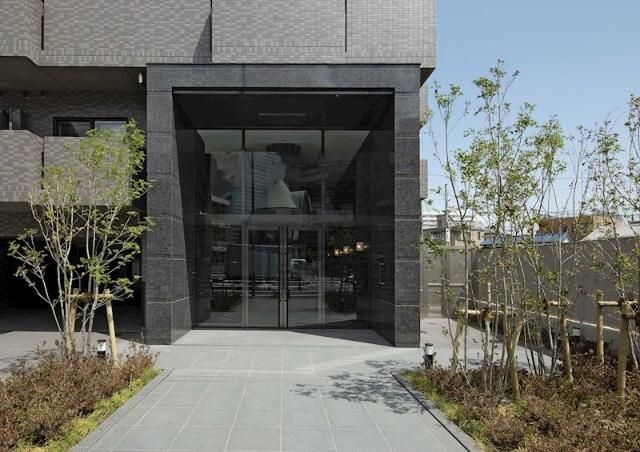 ルーブル川崎神明町のエントランス