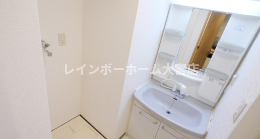 オロール南浦和の独立洗面台