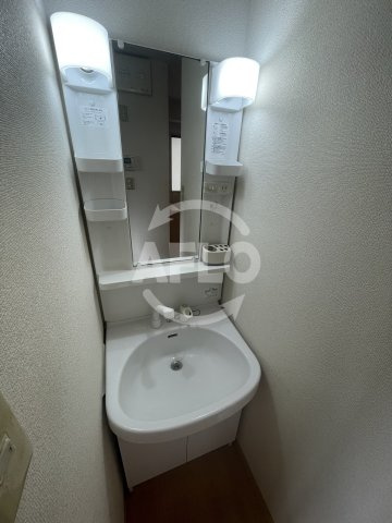 プリンス阿波座の独立洗面台|プリンス阿波座　洗面台
