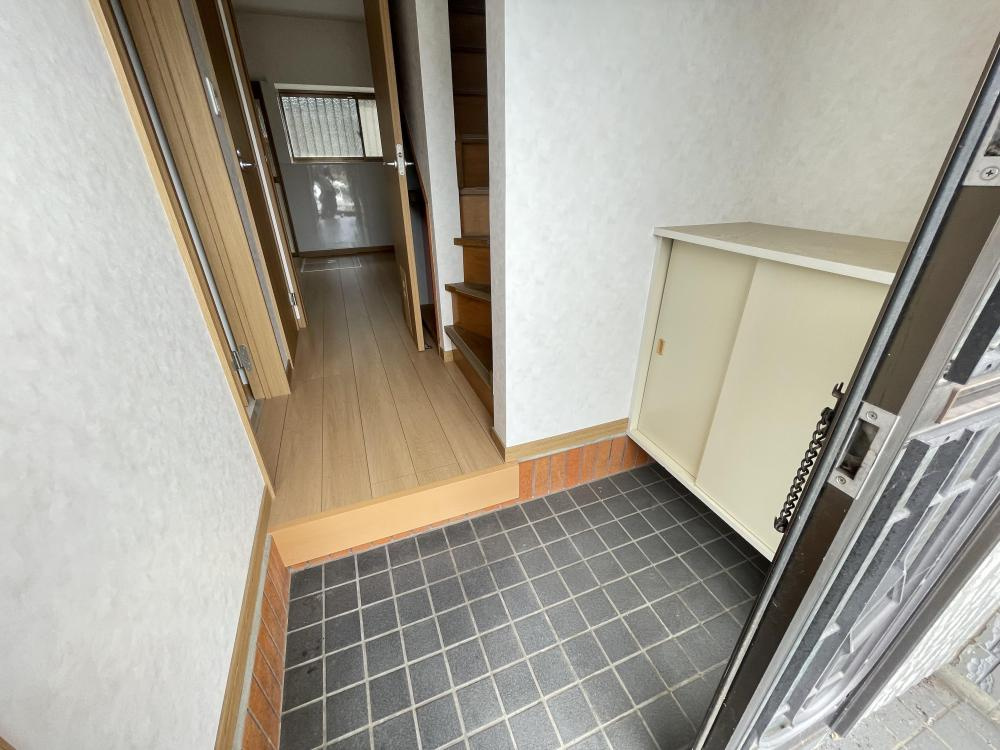タカハタハイツの玄関