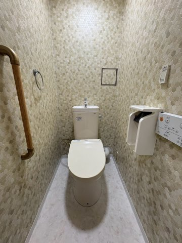 メゾンドール明石山ノ手台のトイレ|コンパクトで使いやすいトイレです
