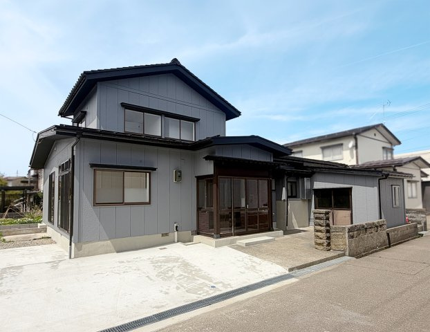 上越市新光町1丁目中古物件