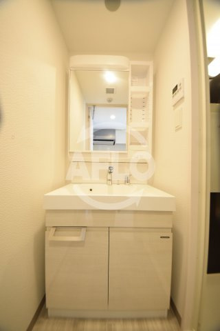 S-RESIDENCE日本橋Qualierの独立洗面台|S-RESIDENCE日本橋Qualier　独立洗面台