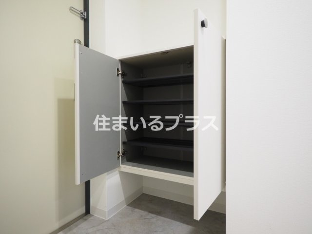大阪市旭区森小路１丁目の賃貸マンションの収納
