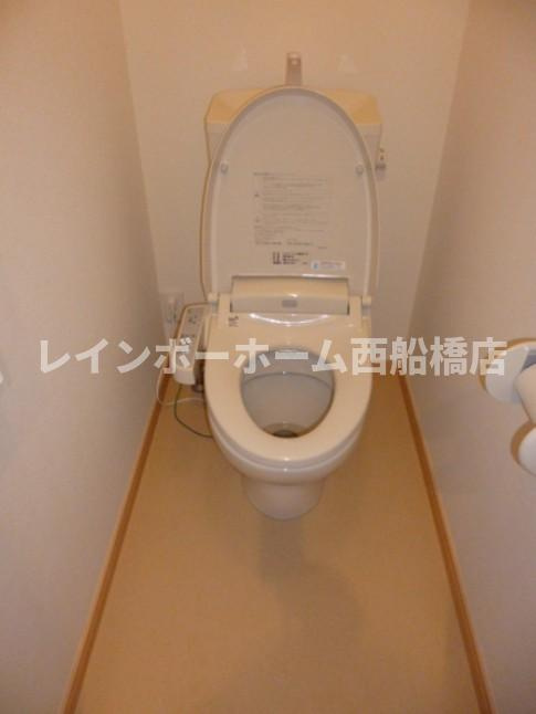 松戸市秋山２丁目のアパートのトイレ