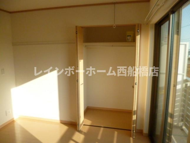 松戸市秋山２丁目のアパートの収納