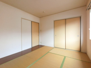 【寝室】