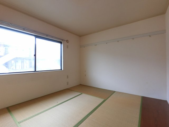 【寝室】