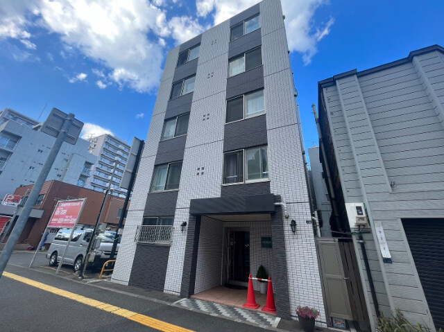 コンフォールマルキョウ