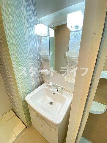 大阪市淀川区西宮原１丁目の賃貸マンションの洗面所