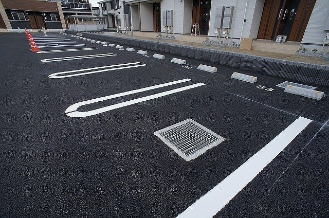 エテルノ　Ⅱの駐車場