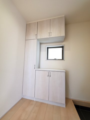 北葛飾郡松伏町　松伏　新築戸建　全6棟の玄関|施工例です