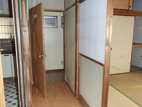 鈴木貸家Aの内装