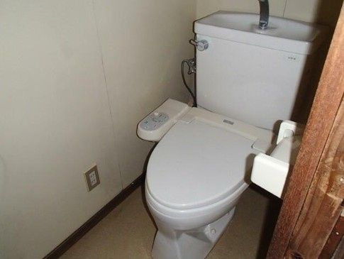 鈴木貸家Aのトイレ