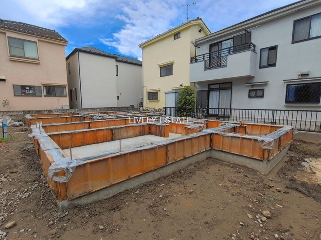 越谷市大字大里 新築分譲住宅  全2棟 2号棟の外観