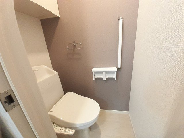 ラヴィベール田原台のトイレ|ゆったりとした空間のトイレです