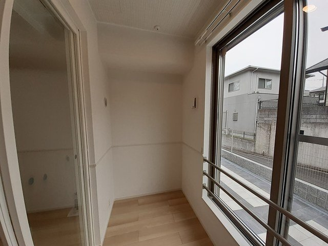 ラヴィベール田原台のバルコニー