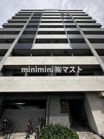 アスリート本町リバーウエストの外観