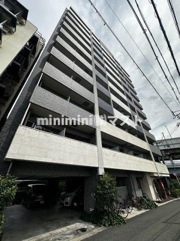 アスリート本町リバーウエストの外観