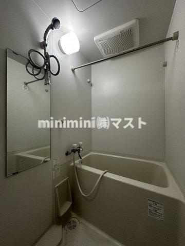 アスリート本町リバーウエストの浴室