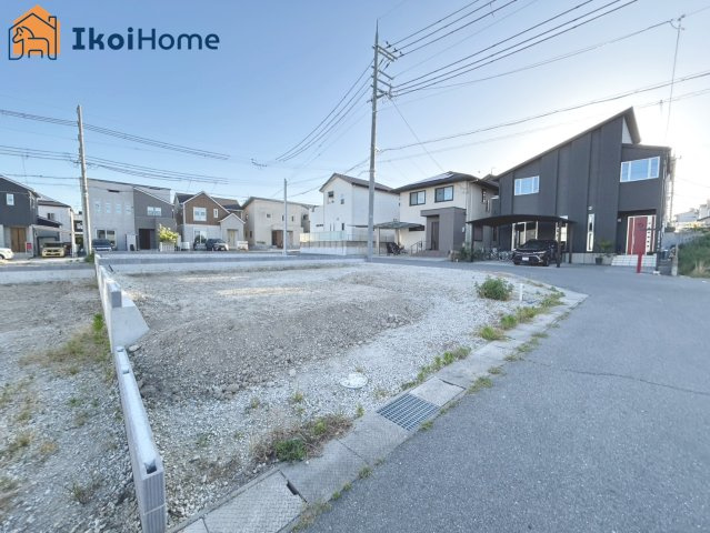 明石市大久保町松陰山手　全4棟1号棟　新築戸建のエントランス|～ご見学に関して～平日や夜間でもご案内可能。決まったお時間で身動きが取れない方も臨機応変に対応します