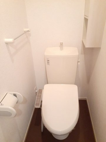 ポンポン・アジュールのトイレ|コンパクトで使いやすいトイレです
