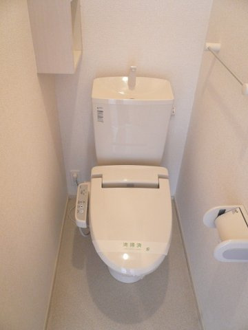 エス・フリーデ　Ⅰのトイレ|ゆったりとした空間のトイレです