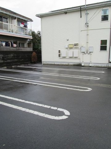 ジェルメＣの駐車場|カースペースがあります