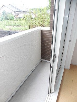 サルヴァトーレⅡ　Ｂのバルコニー|バルコニーからの眺めを楽しみながら食事をしませんか