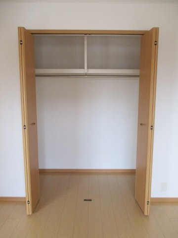 クレメントガーデンハウス　Ａ棟の収納|こまごまとしたものを収納できそうですね