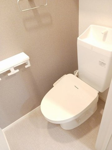 トランブルー立野　Ａのトイレ|トイレです