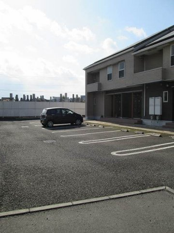 ガーデンコート　Ｂの駐車場|カースペースがあります