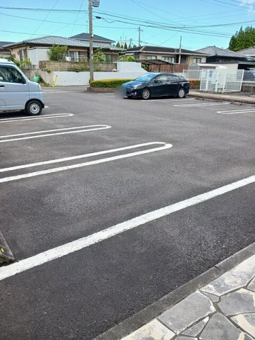 ｆｌｏｗｅｒｓ　Ｒｙｕの駐車場|駐車スペースもあります