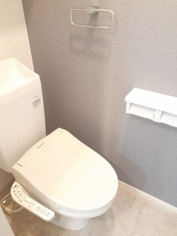 グランド　リスボア　Ⅰのトイレ|落ち着いた色調のトイレです
