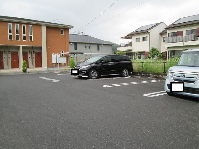 サンイーストの駐車場|カースペースがあります