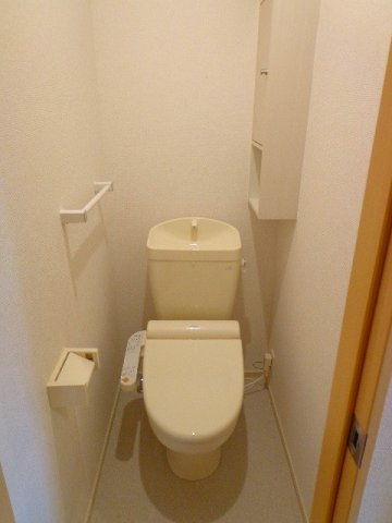 サルヴァトーレ　エイトのトイレ|コンパクトで使いやすいトイレです