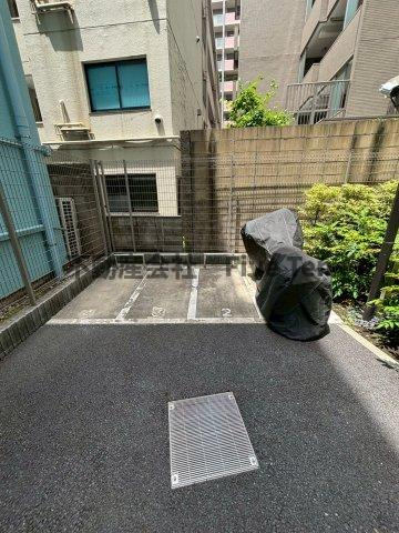 ガーラ・リバーサイド目黒の駐車場