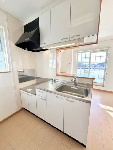 メゾン・フローラのキッチン|コンパクトなキッチンで掃除もラクラク