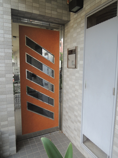 板橋区徳丸２丁目のアパートのエントランス