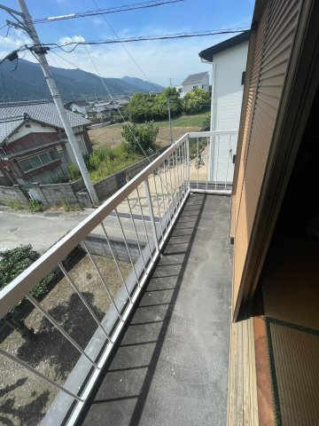 北内町3丁目　中古戸建のバルコニー|外からの目が気にならないバルコニーで洗濯物が干せます
