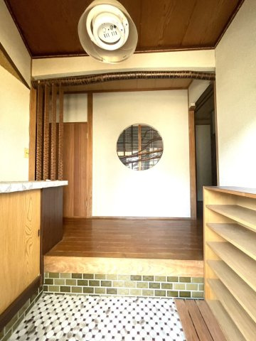 北内町3丁目　中古戸建の玄関|落ち着いた玄関です