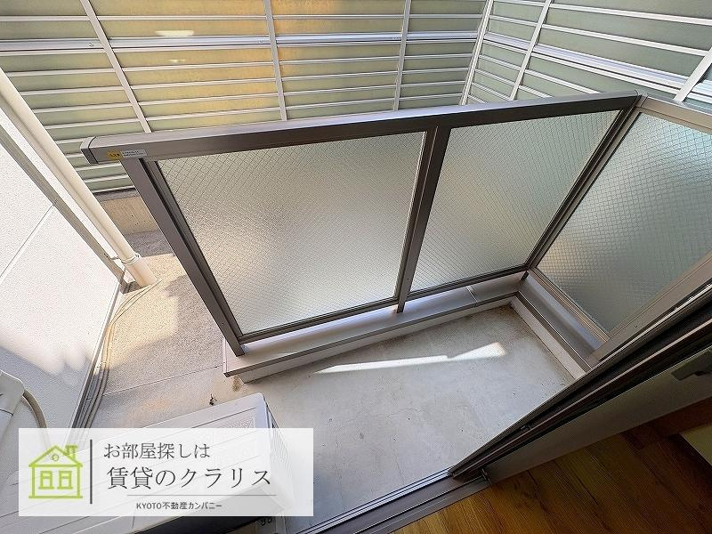 デファーンドル長岡京のバルコニー