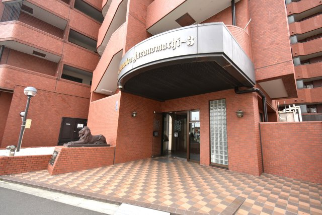 ライオンズマンション原町第3のエントランス