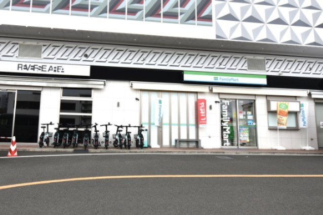 ライオンズマンション原町第3の周辺|ファミリーマート仙台苦竹マルハン/S店・・・徒歩1分