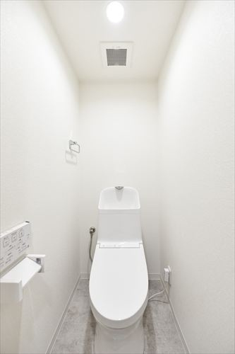 中山手コーポのトイレ|清潔感のあるトイレです