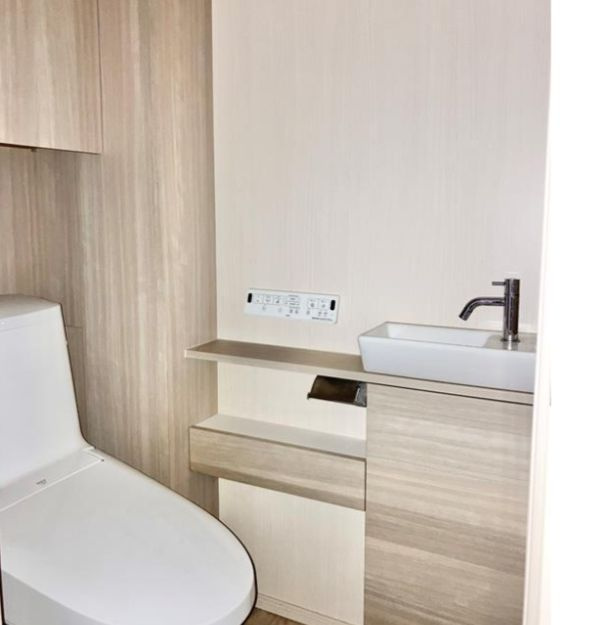 メイツ深川住吉のトイレ|シンプルで使いやすいトイレです