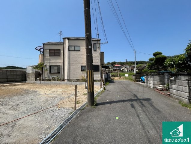 ●29(土)30(日)現地説明会　生駒市小平尾町　限定1邸の前面道路含む現地写真|周辺は閑静な住宅街です。前面道路もしっかりと有りますので車の出し入れも安心ですよ！
