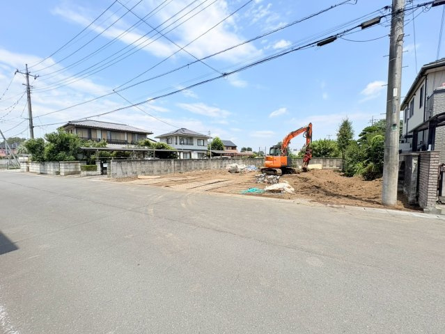 鶴ヶ島市上新田　建築条件なし売地　東武越生線『西大家駅』徒歩2分　【新町小学区】の前面道路含む現地写真